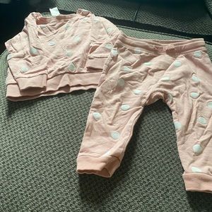 H&M baby girl outfits size 6-9mon